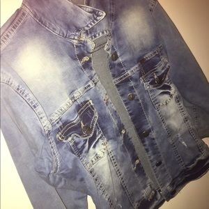 Bershka Jean jacket/shirt 😆